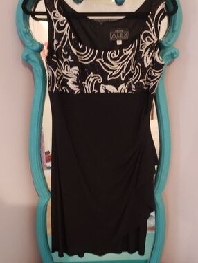 Sleeveless Sequin Top Evening Dress